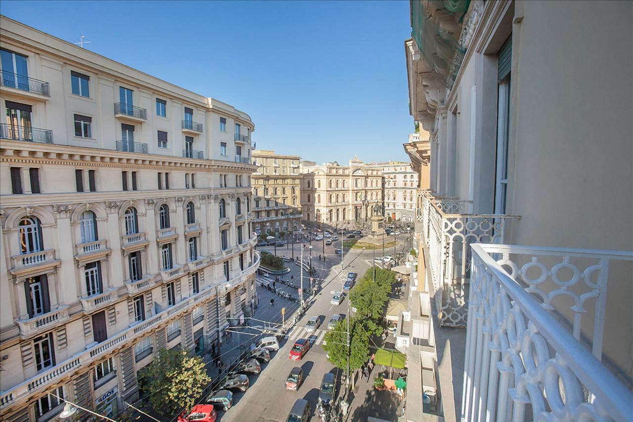 Palazzo Depretis Napoli